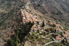 Apricale , Baiardo, Vallée merduzo, Vallée Nervia, Dolche Acqua, Terres d'émotions, Randonnée Italie