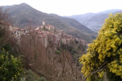 Apricale , Baiardo, Vallée merduzo, Vallée Nervia, Dolche Acqua, Terres d'émotions, Randonnée Italie
