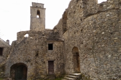 Apricale , Baiardo, Vallée merduzo, Vallée Nervia, Dolche Acqua, Terres d'émotions, Randonnée Italie