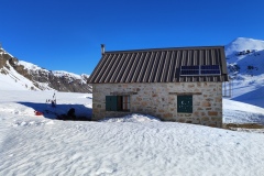 Refuge de Gialorgues, Vallon de l4edstrop, Lacs de montagne, Fort Carra, Pointe côte de l'âne.; randonnée dans le 06, raquettes à neige, Terres d'émotions